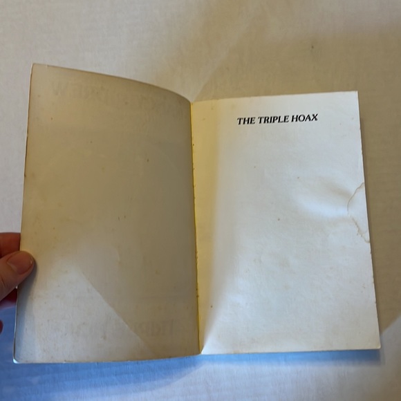 Nancy Drew Paperback books set of 4 - Picture 5 of 8